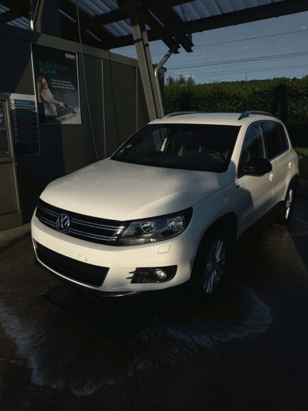 Tiguan Universal Kennzeichenhalter KLIK von LVL7EVEN